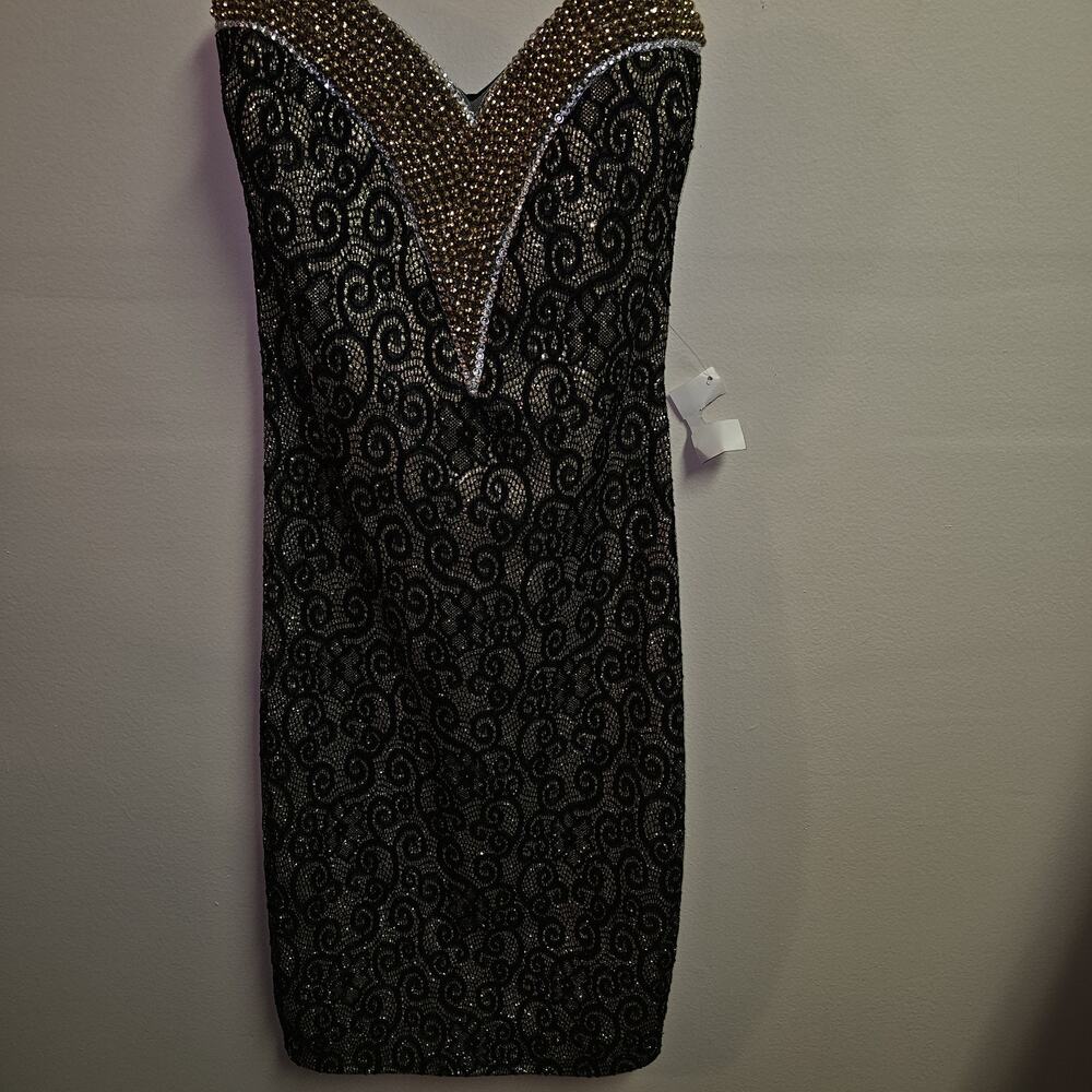Janice Gold Black Lace Fitted Beaded Strapless Dress Sweetheart Neckline SZ S